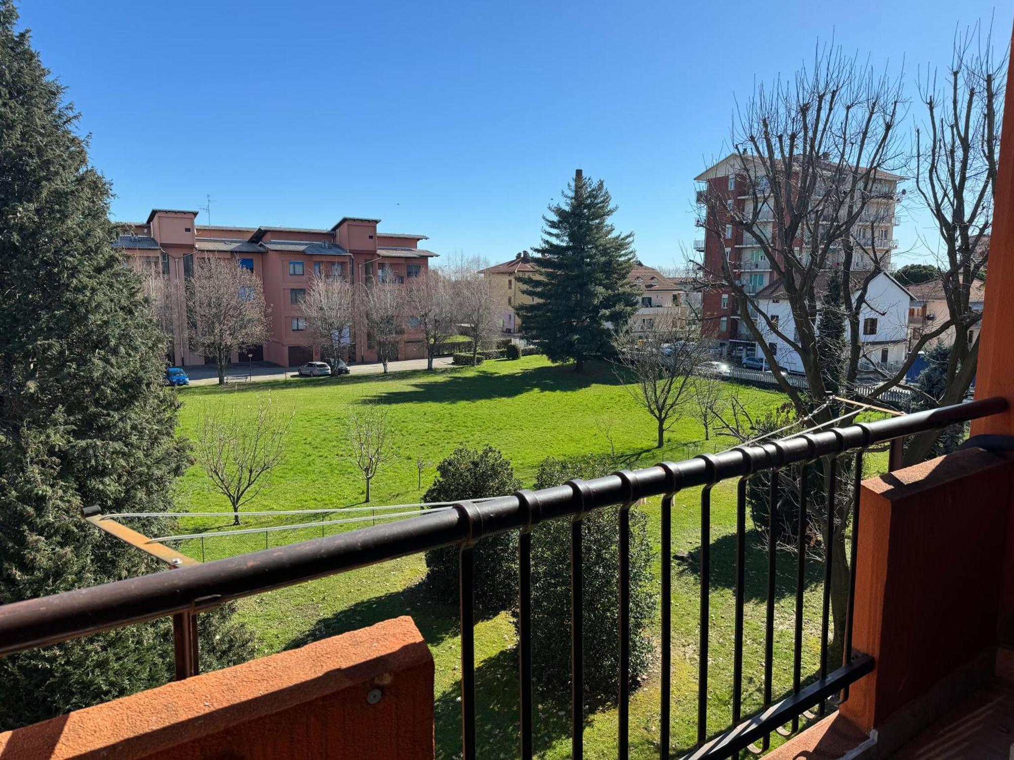 Gius' Apartment Elegante Vicino Ospedale Biella Gaglianico Buitenkant foto